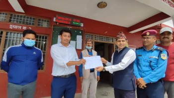 अनुगमनका क्रममा जफत गरिएका औषधि बैतडी अस्पताललाई हस्तान्तरण 